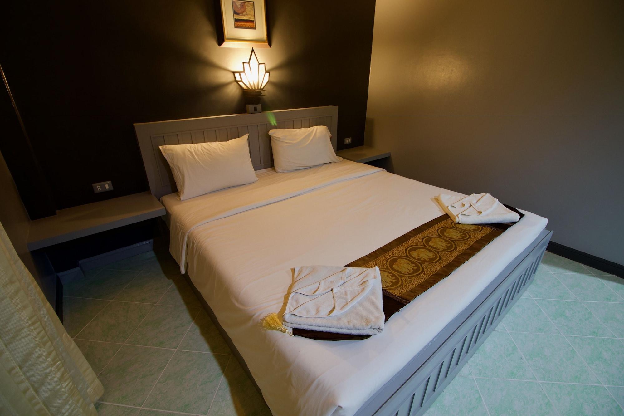 The Little Moon Hotell Patong